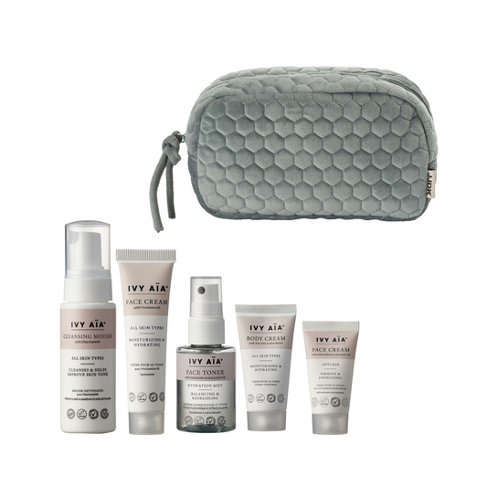 Toiletry and cosmetic bags