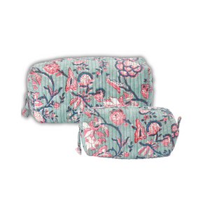 Du tilføjede <b><u>Liya Cosmetic Purse + Large Cosmetic Bag Mint Green with Flower</u></b> til din kurv.