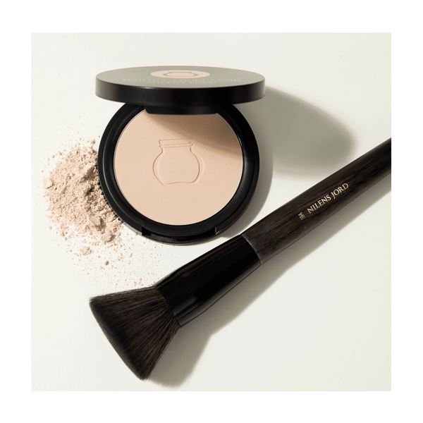 Nilens Jord Mineral Foundation Compact – Praline 595 Makeup Nilens Jord   